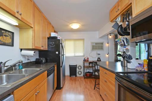 240 Wentworth Avenue W, 301, West Saint Paul, MN 55118
