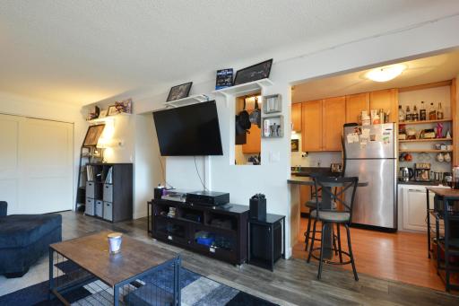 240 Wentworth Avenue W, 301, West Saint Paul, MN 55118