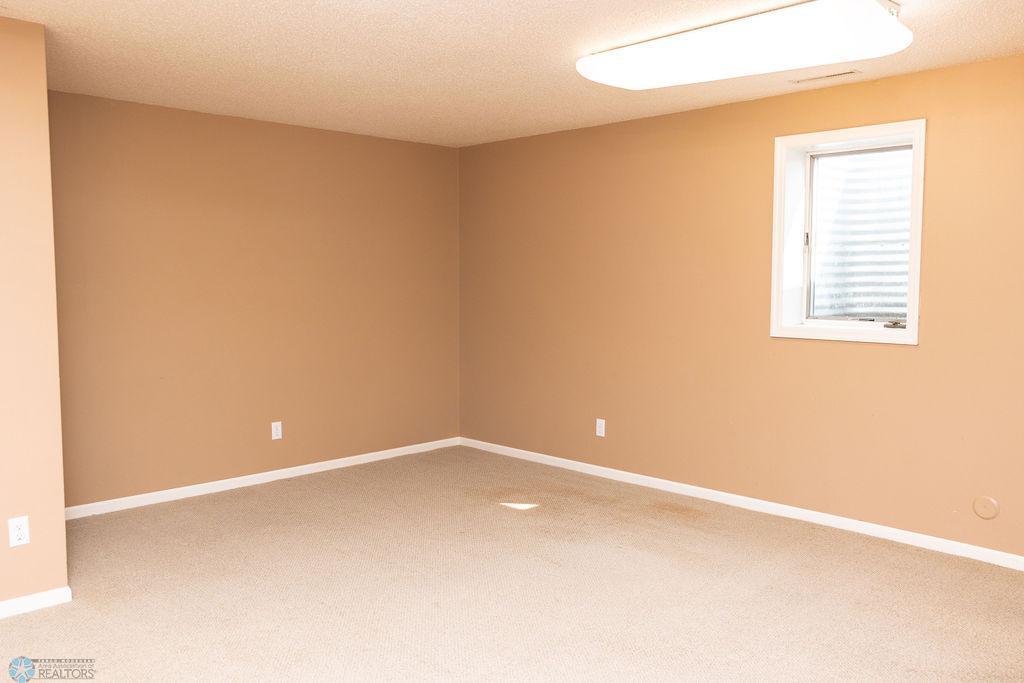 Flex/5th bedroom