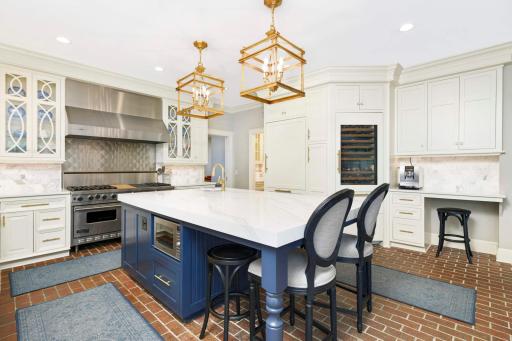 18496 Saint Mellion Place, Eden Prairie, MN 55347