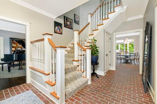 18496 Saint Mellion Place, Eden Prairie, MN 55347