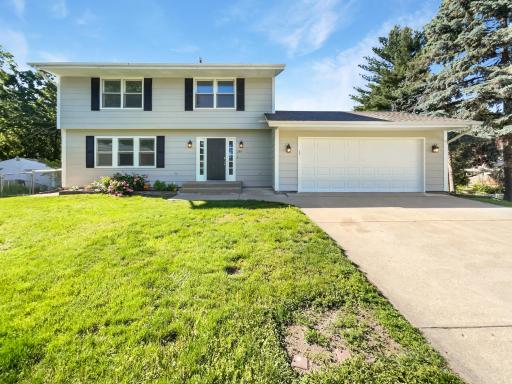 2211 Matterhorn Lane, Saint Paul, MN 55119