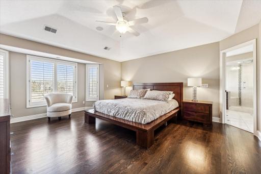 8659 Sherwood Bluff, Eden Prairie, MN 55347