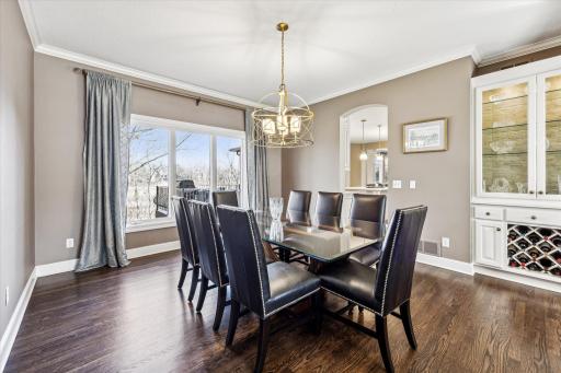 8659 Sherwood Bluff, Eden Prairie, MN 55347