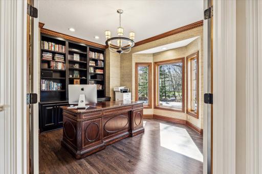 8659 Sherwood Bluff, Eden Prairie, MN 55347