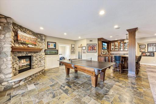 8659 Sherwood Bluff, Eden Prairie, MN 55347