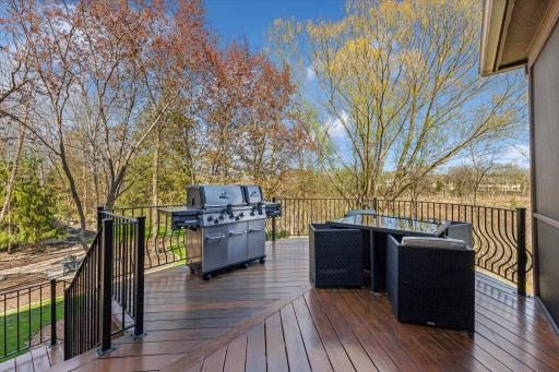 8659 Sherwood Bluff, Eden Prairie, MN 55347