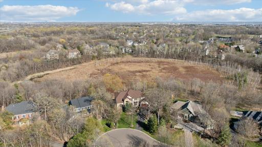 8659 Sherwood Bluff, Eden Prairie, MN 55347