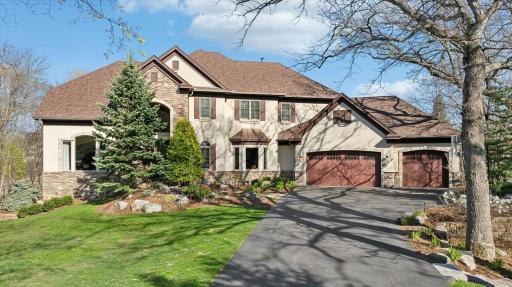 8659 Sherwood Bluff, Eden Prairie, MN 55347