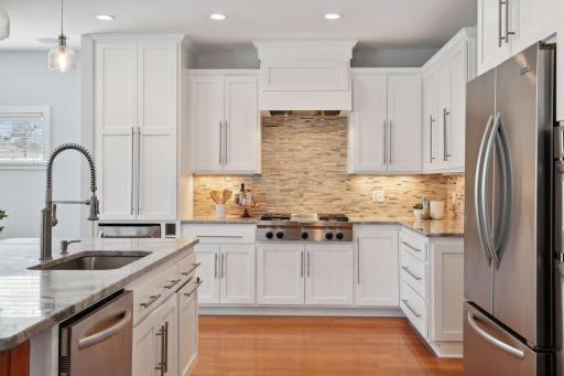 5841 Saint Johns Avenue, Edina, MN 55424