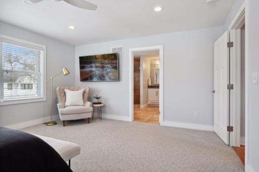 5841 Saint Johns Avenue, Edina, MN 55424
