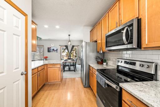16304 70th Avenue N, Maple Grove, MN 55311