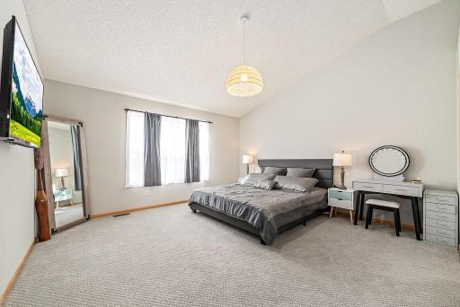 16304 70th Avenue N, Maple Grove, MN 55311