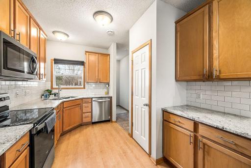 16304 70th Avenue N, Maple Grove, MN 55311