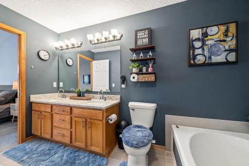 16304 70th Avenue N, Maple Grove, MN 55311