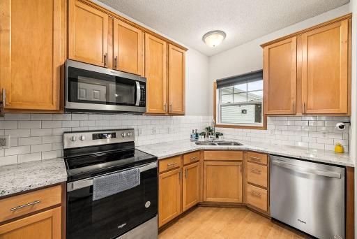 16304 70th Avenue N, Maple Grove, MN 55311