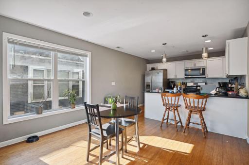 2424 Lyndale Avenue S, Minneapolis, MN 55405