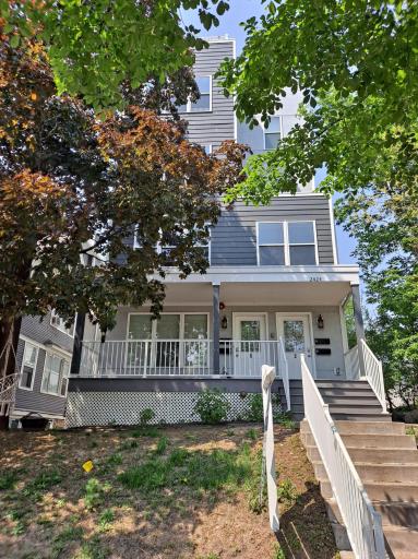 2424 Lyndale Avenue S, Minneapolis, MN 55405