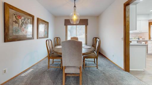 Dining room.jpg