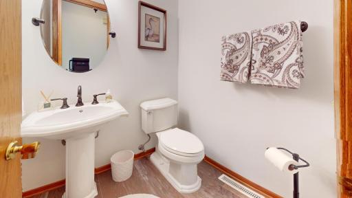 Half bath.jpg