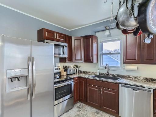 Kitchen Features Stainless Steel Appliances!