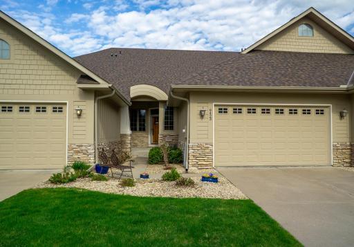 9423 Libby Lane, Eden Prairie, MN 55347