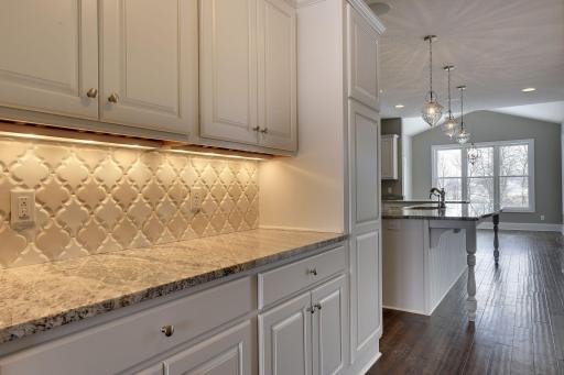 7061 Mill Creek Lane, Excelsior, MN 55331