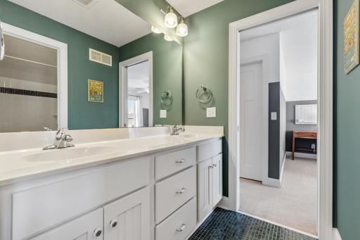 7061 Mill Creek Lane, Excelsior, MN 55331