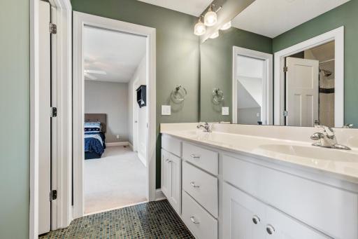 7061 Mill Creek Lane, Excelsior, MN 55331