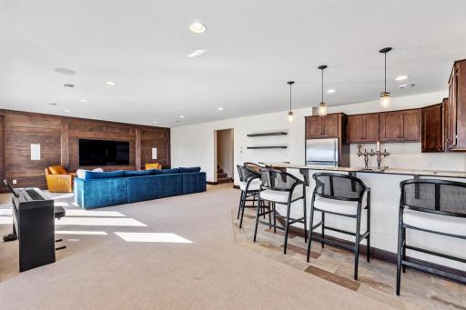 7061 Mill Creek Lane, Excelsior, MN 55331