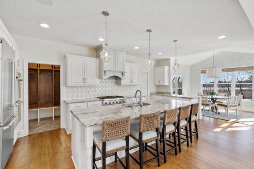 7061 Mill Creek Lane, Excelsior, MN 55331