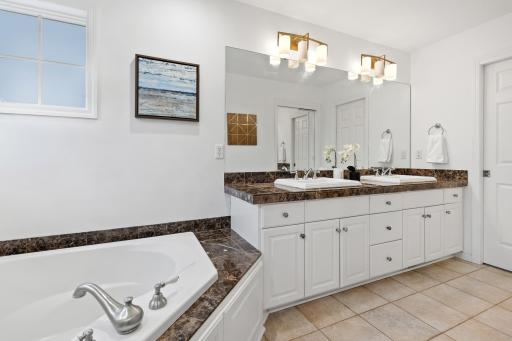 18119 Bearpath Trail, Eden Prairie, MN 55347