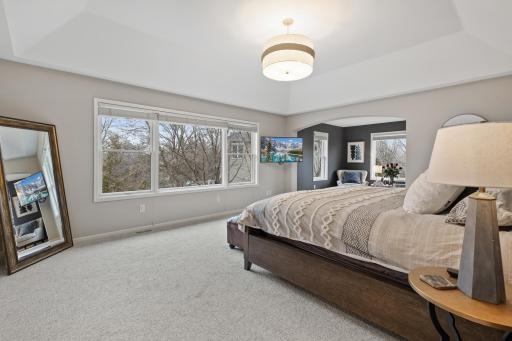 18119 Bearpath Trail, Eden Prairie, MN 55347
