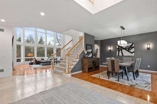 18119 Bearpath Trail, Eden Prairie, MN 55347