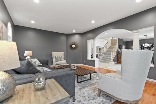 18119 Bearpath Trail, Eden Prairie, MN 55347