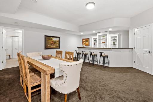 18119 Bearpath Trail, Eden Prairie, MN 55347