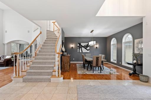 18119 Bearpath Trail, Eden Prairie, MN 55347