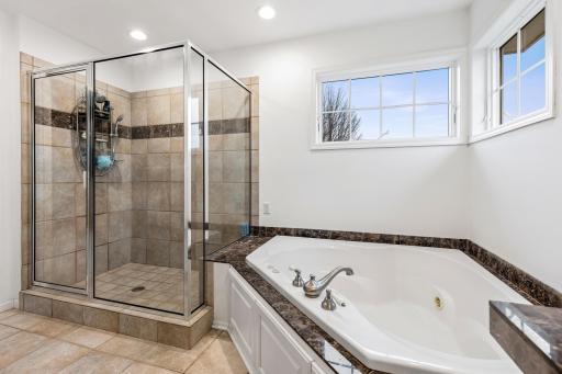 18119 Bearpath Trail, Eden Prairie, MN 55347