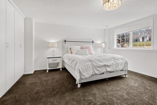 18119 Bearpath Trail, Eden Prairie, MN 55347