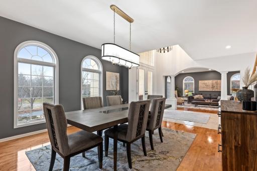 18119 Bearpath Trail, Eden Prairie, MN 55347