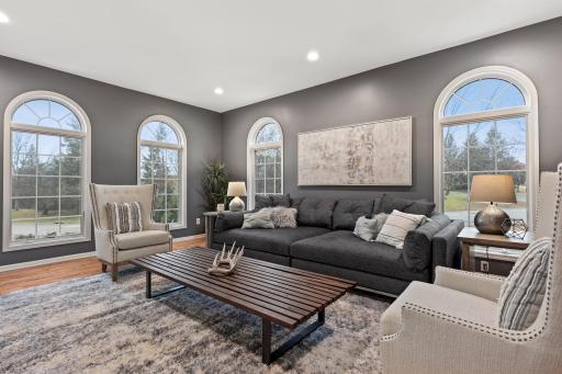 18119 Bearpath Trail, Eden Prairie, MN 55347