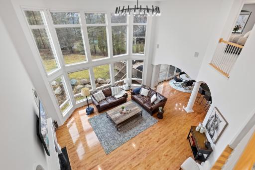 18119 Bearpath Trail, Eden Prairie, MN 55347