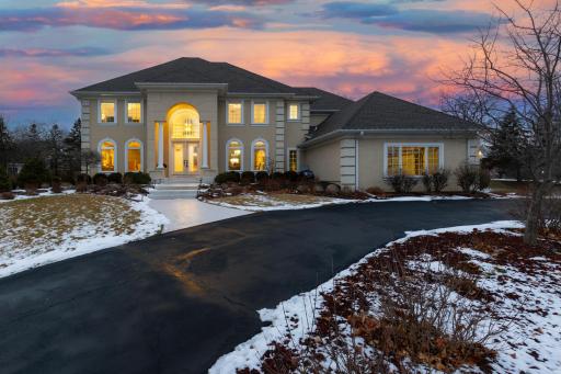 18119 Bearpath Trail, Eden Prairie, MN 55347