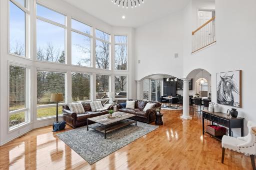 18119 Bearpath Trail, Eden Prairie, MN 55347