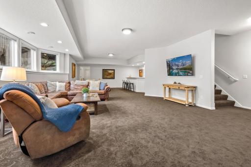 18119 Bearpath Trail, Eden Prairie, MN 55347
