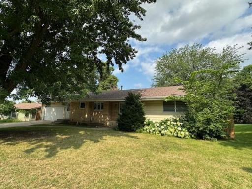 625 Olson Avenue, Windom, MN 56101