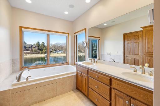 5428 Candy Cove Trail SE, Prior Lake, MN 55372