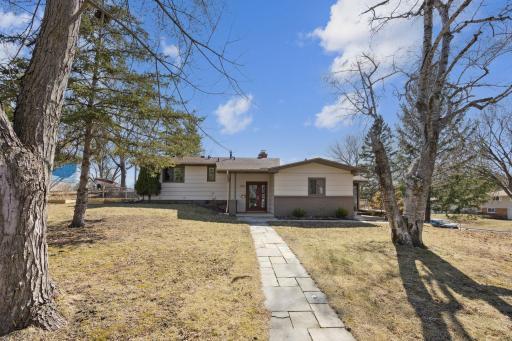 8201 Julianne Terrace, Golden Valley, MN 55427