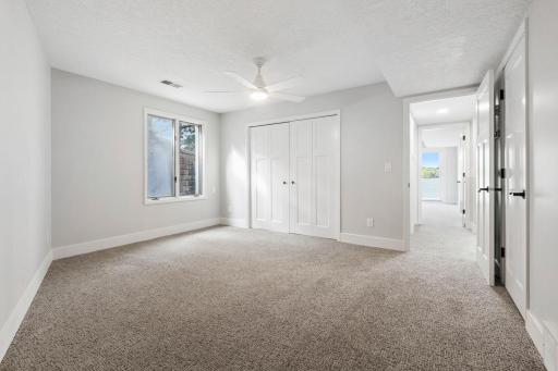 5650 Fairlawn Shores Trail SE, Prior Lake, MN 55372