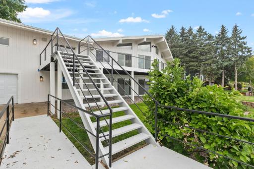 Maintenance free decking with cable railings